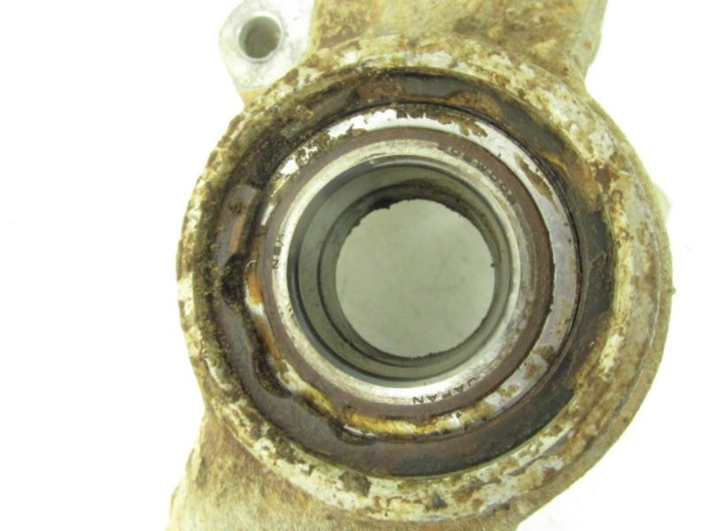 06 Kawasaki KVF 650 Brute Force Right Front Knuckle Housing 39186